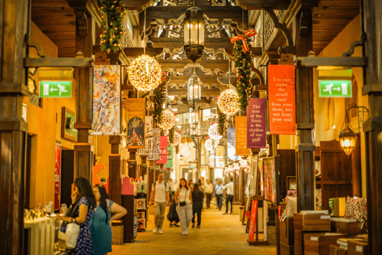 Luxury Meets Tradition: Where to Shop in Qatar’s Souks and Malls